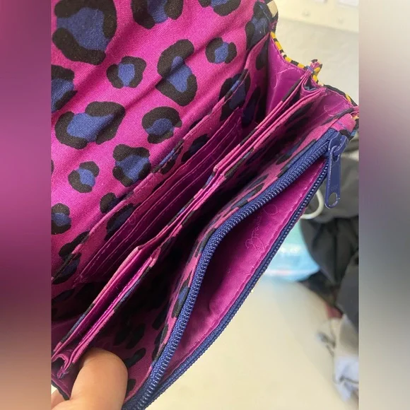 Vera Bradley Your Turn Smartphone Wristlet Wallet AFRICAN VIOLET - Picture 7 of 9